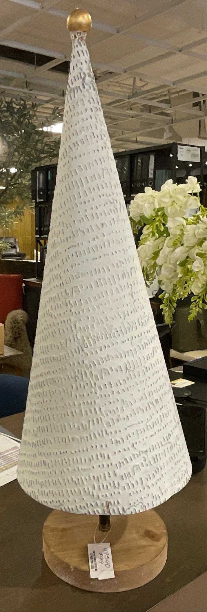 White Metal Tree 23”