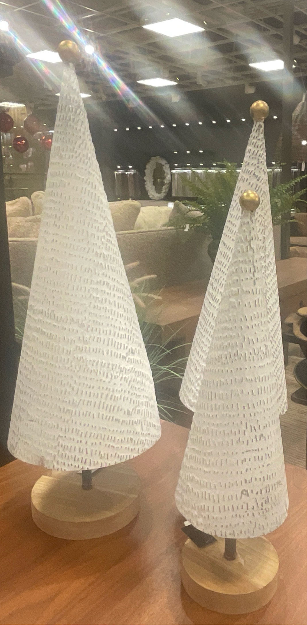 White Christmas Tree Lg