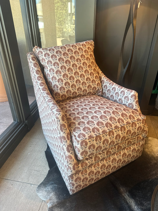 Kori Swivel Glider