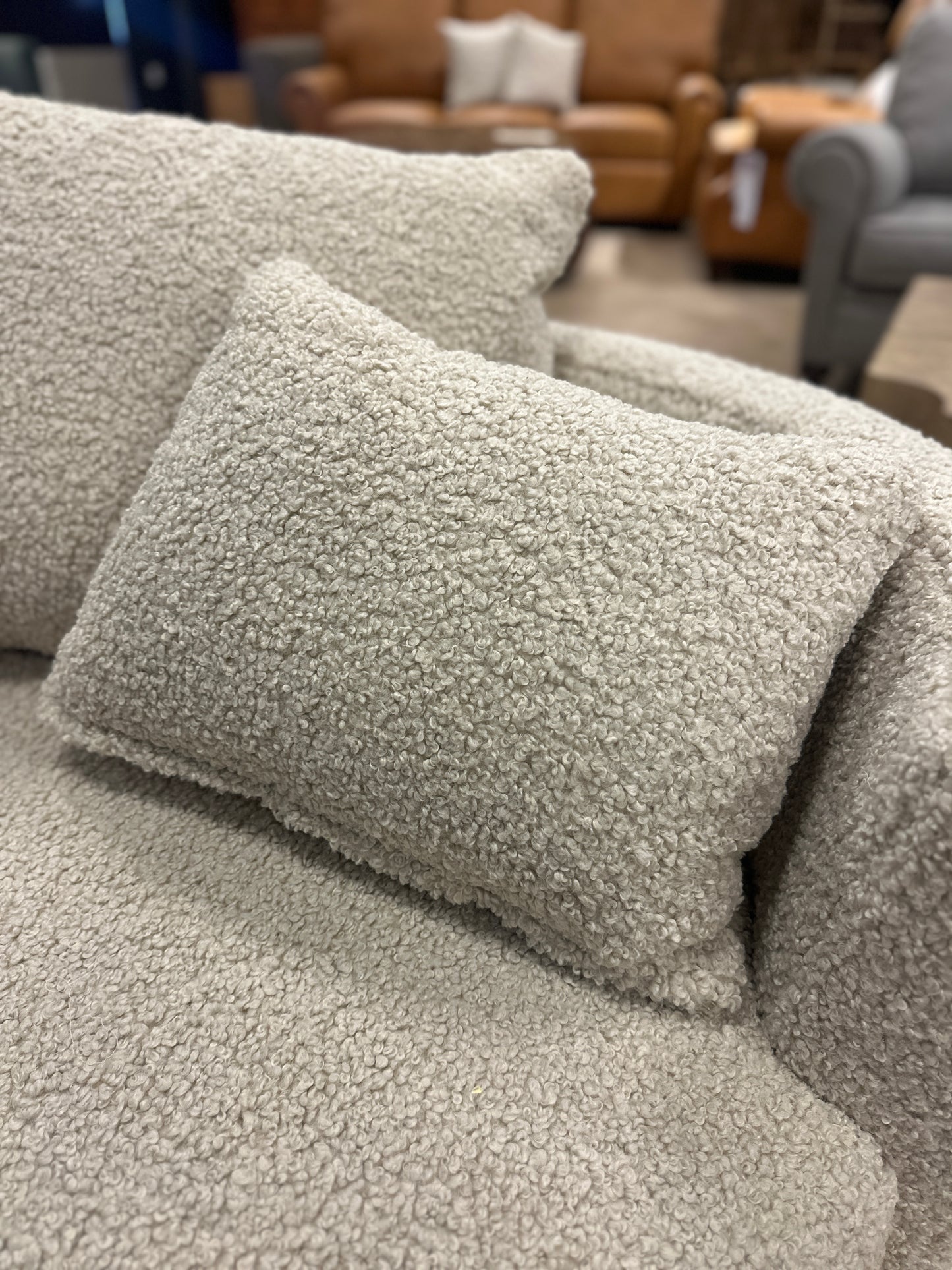 Leander Swivel Chair