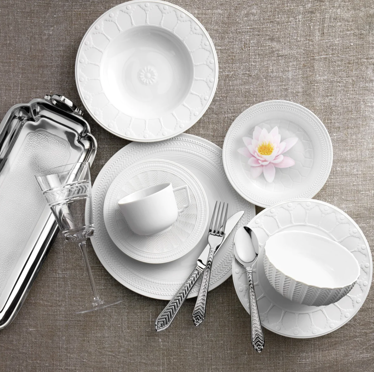 Palace 5-pc  Dinner Setting